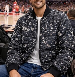 Chicago Bulls The Very Warm x NBALab  Reversible Jacket Size Large New